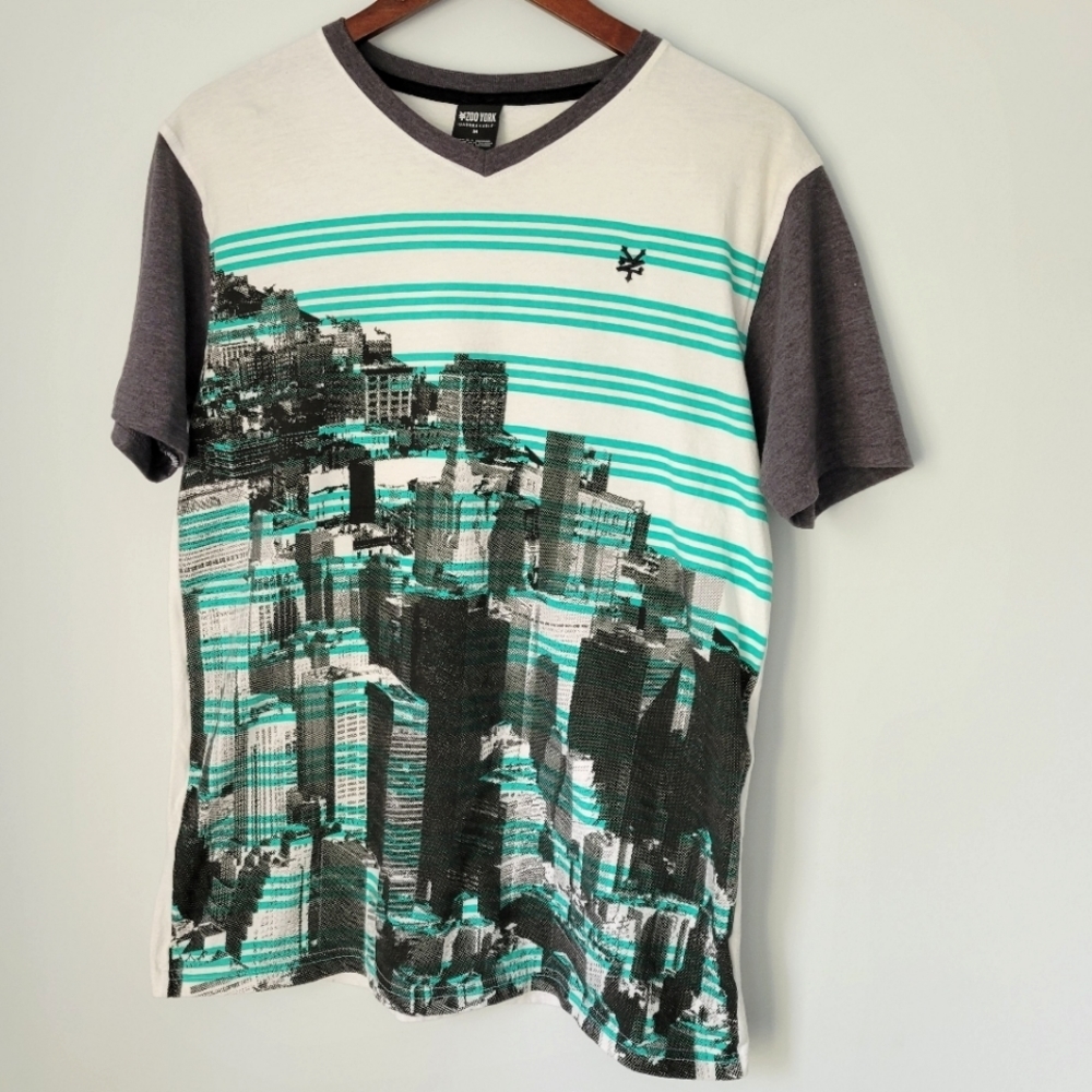 Zoo York V-Neck Tee - Size US M